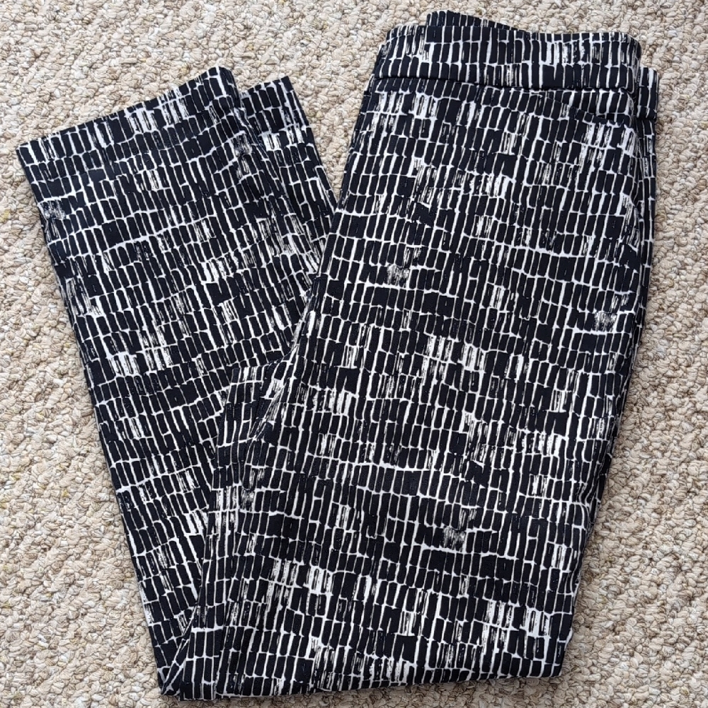 Susan Graver Trousers Navy White Size 6